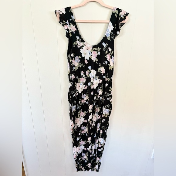 Abercrombie & Fitch sleeveless black floral jumpsuit size SM - Picture 4 of 4